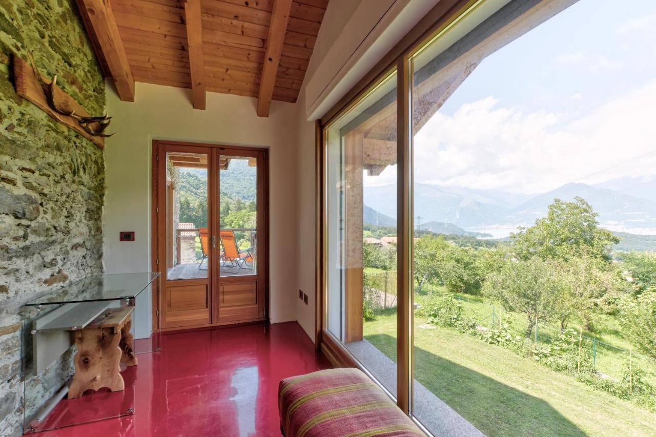 Chalet Con Piscina E Vista Panoramica Colico Luaran gambar